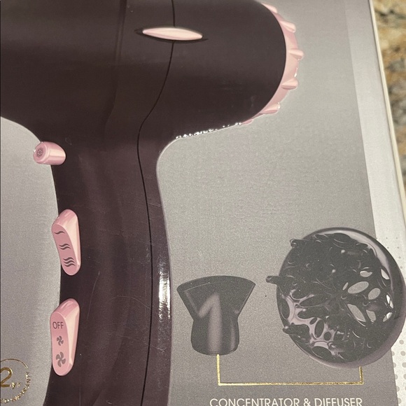Remington Pearl Ceramic Hair Dryer - Black and Pink - Picture 3 of 6